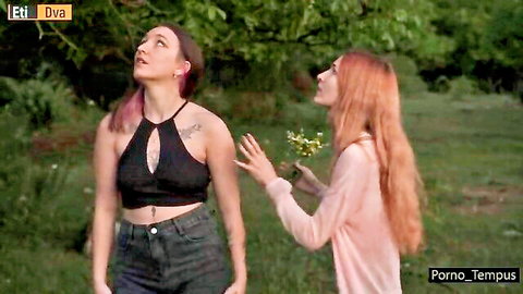 Porno Tempus Russian redhead and pink-haired babe flirt outdoors