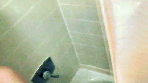 Homemade young couple oral and fucking in bathroom