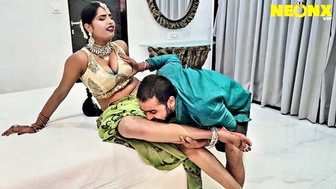 Indian bhabhi Teju in saree fucked by Adityaind in hot couple scene