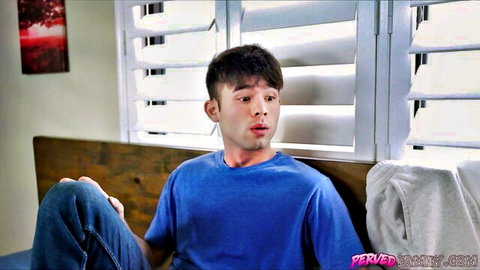 Excited young guy ready to fuck hot stepsis Ella Reese