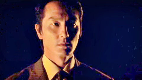 Kei Mizutani and Minako Komukai passionate kiss in suit, dramatic lighting