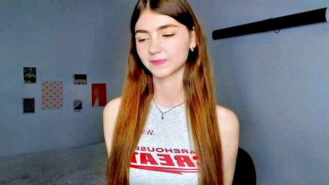 Look_gently shy young 18yo cutie in casual gray tee on Chaturbate cam