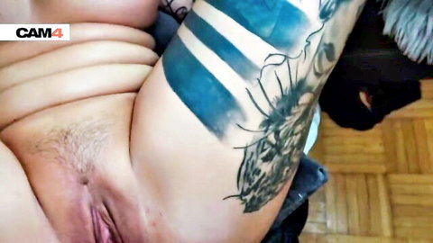Mia Blow's closeup pussy view in wild amateur cam toy play