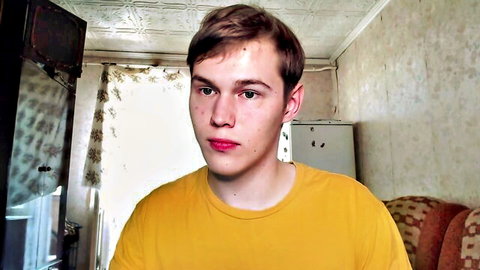 Young caucasian man in yellow shirt, amateur gay teaser thumbnail