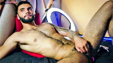 Derek_w hairy bisexual guy with big cock stroking on cam