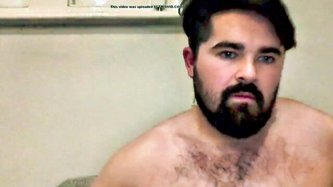 Hairy bearded man shirtless on webcam solo show