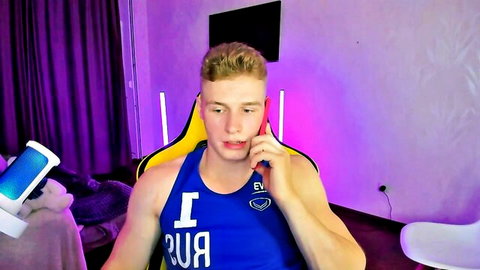 Kurt Hanssen robust muscular blonde guy on Chaturbate cam show, phone call