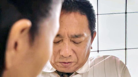 Akiko Nagase in close intimate kiss with older man, mature JAV scene