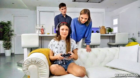 Oxana Chic sneaks fuck with dude behind gamer girlfriend's back