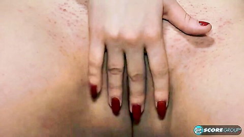 Larissa Linn MILF spreading wet pussy closeup in solo scene