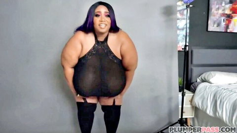 Cotton Candi BBW in black lace lingerie and stockings