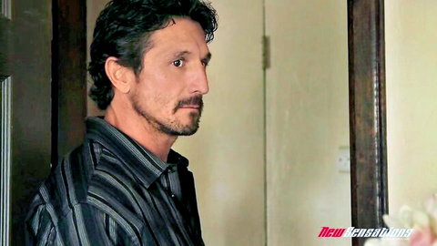 Bailey Brooke family XXX raw sex thumbnail with dark-haired man