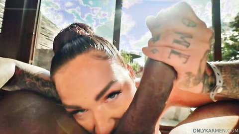 Latina with big ass gripping BBC in intense outdoor blowjob