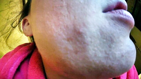 Sophia Smith puckers full lips for steamy POV girlfriend kiss tease