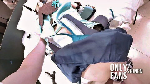 Shinen2022 Genshin Impact cosplay tease, sexy turquoise outfit and stockings