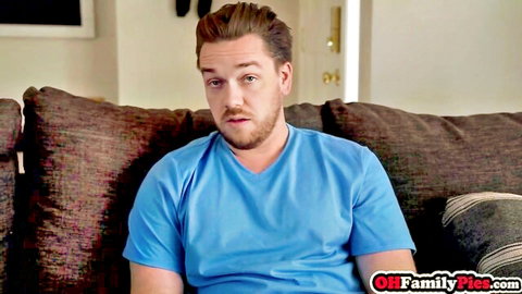 Sia Lust seduced by filthy step-brother in taboo family fuck scene