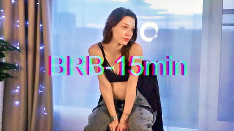 Meetlikky shy teen in black crop top and jeans, Chaturbate solo show