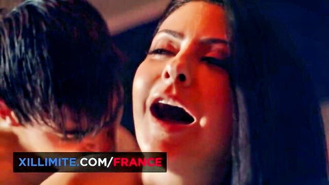 Mariska hot MILF in passionate oral sex ecstasy