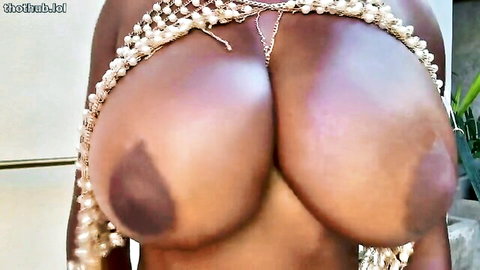 Ellie The Empress massive naked ebony tits with pearl jewelry
