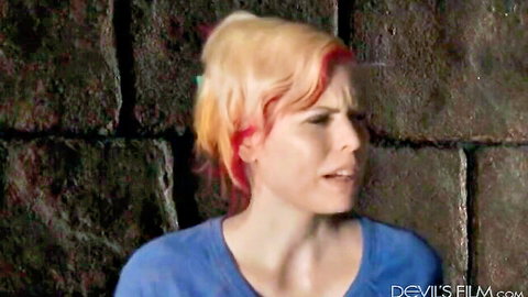 Aubrey Kate in intense gloryhole blowjob with sexy blonde girlfriend