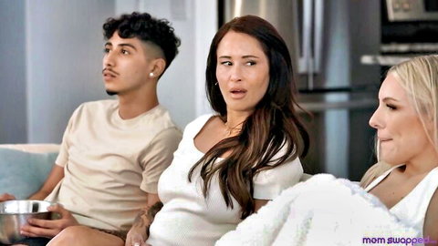 Bunny Madison and Izi Blu in sneaky threesome tease with Madison A