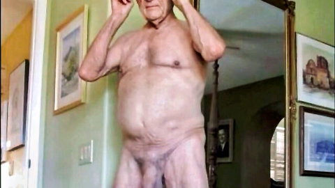 Amateur elderly dad posing nude with Spanish eyes