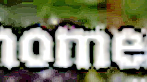 Blurry 'Amigos Follando' thumbnail for friends fucking adult video