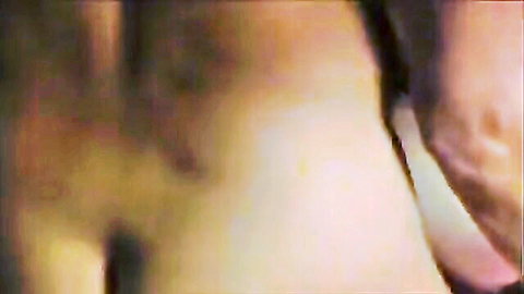 Naked mature German woman sitting for kinky cam sex session