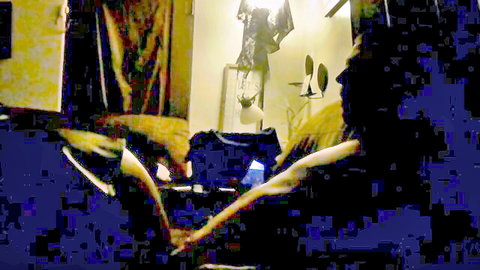 Amateur woman rides cock while shaving head in black lingerie