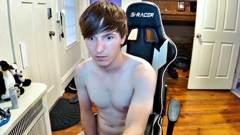 Pandapen athletic young man shirtless in gay jerkoff PMV solo