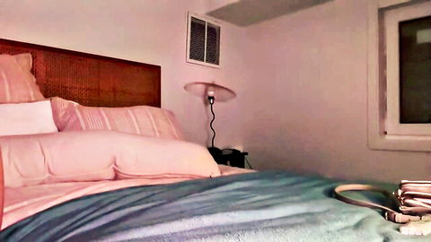 Graceyrose skinny camgirl teasing tits in solo show