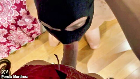 Pérola Martínez masked POV blowjob on Italian man