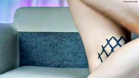 Sapphirealice close-up thigh tattoo tease, young beauty solo preview