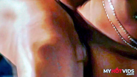Latina slut fucked hard in jungle, close-up penetration view