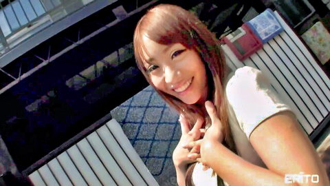Airi smiling cutely outdoors in white top as dream girlfriend