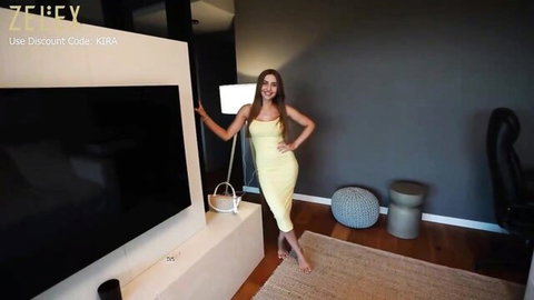 Kiraxxcherry teases in yellow dress, showcasing big ass in amateur video