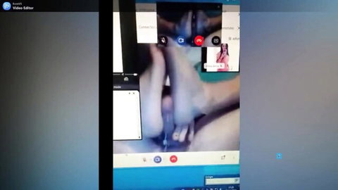 Algerian 19yo amateur footjob on older man, explicit toe play
