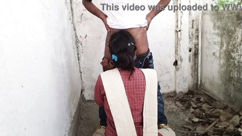 Indian college girl CrezyShivani kneels for oral on CrezySonu in desi attire