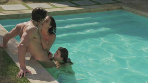 Leah Gotti in teasing poolside threesome with nude kiss