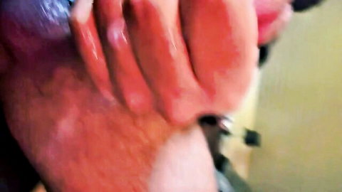 Uselasss close-up handjob cumshot on lips and fingers