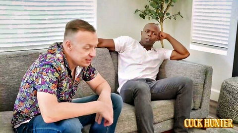 Charli Phoenix cuckold scene: hubby watches black bull on couch