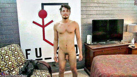 Lorenzo nude solo pose in Causa 586 part 1, fit Latino man exposing cock