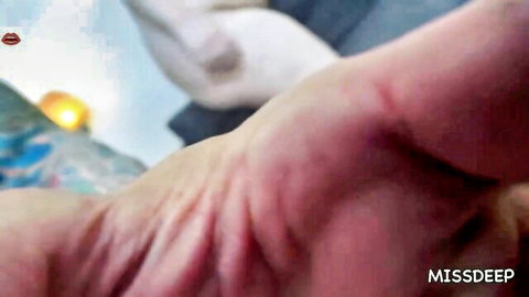 Samantha Kiss seductive hand close-up in fat MILF temptation