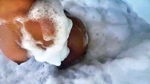 Who is Lilly amateur soapy bubble bath butt closeup