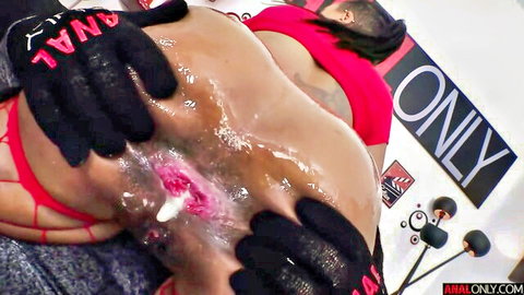 Avery Jane in anal frenzy: toy insertion close-up on big curvy ass