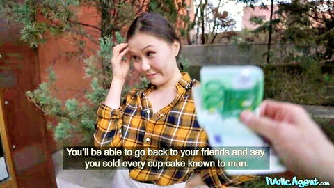 Luna Truelove surprised by cash offer in amateur public agent POV