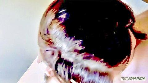 Japanese girlfriend moaning in ecstasy from magnum cock creampie before boyfriend