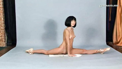 Rina Sunkor, Russian flexible teen, nude splits exposing shaved slit
