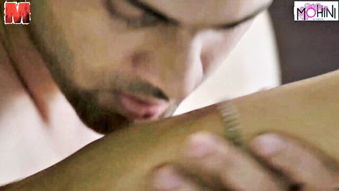 Bearded man intimately kisses Mohinilaxmi's arm in Indian amateur threesome preview