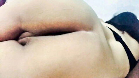 Mexican big ass beauty in black bra, side-lying with visible penetration